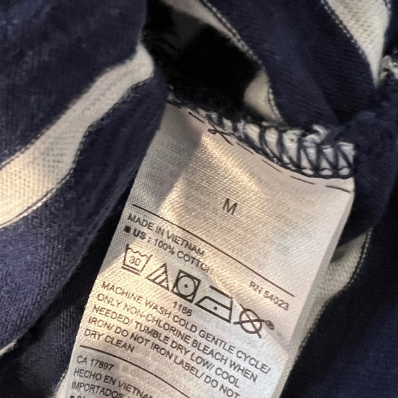 Old Navy Women’s Navy & White Striped 100% Cotton Maternity Tee Size M NWOT - Picture 3 of 5